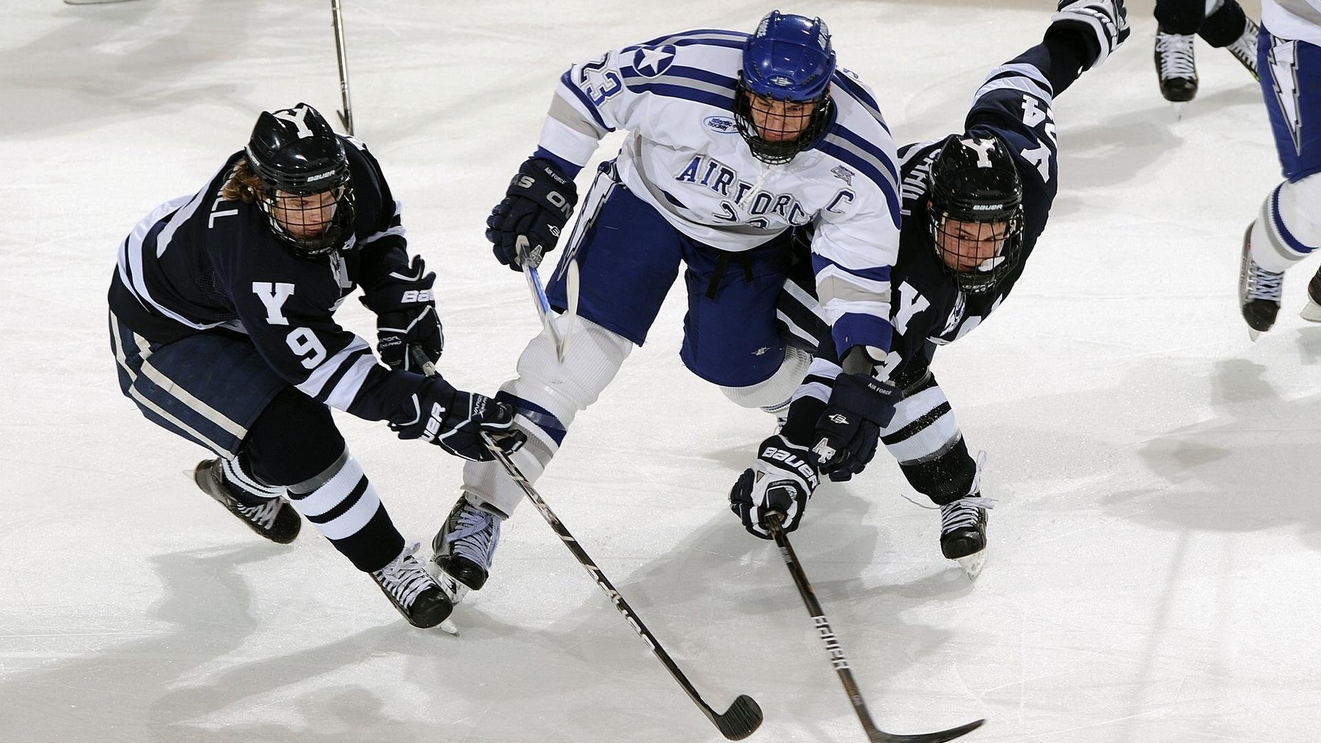 基利安·海耶斯（Killian Hayes）为法国男篮备战巴黎奥运会，法国男篮尼利基纳